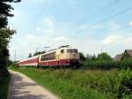 BR 103 103 245 mit AZ 1367 vor Freilassing (12.07.2006)