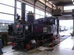 bregenzerwaldbahn U25 mit einem Kessel-Schaden abgestellt im Heizhaus Bezau 
am 11.08.06