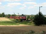 BR 232 mit Zugen 232 205 mit CS 61905 vor Rehmsdorf (15.07.2006)