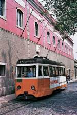 Strasenbahn Lissabon Tw 295 an der Endstelle Po�o do Bispo (16. Juni 1986)