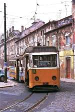 Strasenbahn Lissabon Tw 291 + Bw 145 vor der Endstelle Po�o do Bispo (16. Juni 1986)
