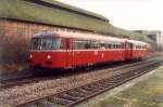 Schienenbus 795 240-1 mit ...  Martin P�hlmann 20.10.2006