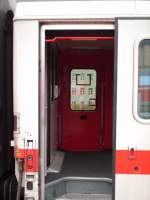 Die T�ren des IC 2457 Wagen6 in Halle(Saale)Hbf. Hier kann ...