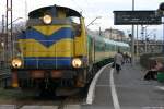 SU42-530 mit Personenzug nach ...  Szymon Czarkowski 23.11.2006