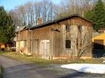 G�terschuppen des ehemaligen Bahnhofs ...  Kai Gl��er 20.02.2007