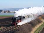 23 042 mit einem Sonderzug in Gro�sachsen-Heddesheim am 11.3.2007  ...