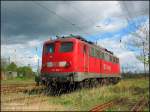 140 002 - ein Senior seiner Art - sonnt sich ...