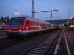Zur Späten Stunde, stand dieser Regional Express zur abfahrt nach ... Zur Späten Stunde, stand dieser Regional Express zur abfahrt nach ...