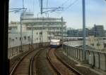 Keisei-Konzern, AE (Airport Express) Serie 100: Vor der Kulisse des ...