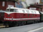 Diesellokomotive BR 118 802-8 der DR (Spur H0), gesehen im ...