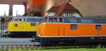Triebfahrzeuge ... Beide V200 Maschinen im 'Nasenvergleich' in unserem Modell-Bahnhof.