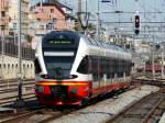 TRN - Triebzug RABe 527 332-1 im Bahnhofsareal von Neuchatel ...