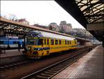 SŽDC FST4 für Photogrammetrie und Abtasten der Spur am 13.03.2017 in Prag Hauptbahnhof.