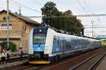 CD 661 102-4 als erstes Fahrzeug des Rx 806 (Olomouc hl.n. – Breclav - Brno hl.n.) am 15.August 2018 im Bahnhof Sakvice.