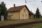 Aufnahmsgebäude des Bahnhof Malsice am 25.August 2018.