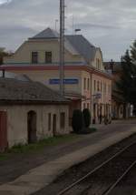 Das EG Cerveny Kostelec an der Strecke Jaromer - Trutnov, aufgenommen aus dem OS Rozkos um 14:50 Uhr  am 10.10.2015 