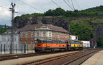 Die beiden AWT-Taucherbrillen 753 709 und 753 727 fuhren am 14.06.16 Lz durch Usti nad Labem in den Rbf Zapad.
