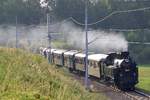 CSD 354 195 (UIC-Nr.: CZ-CD 90 54 3541 095-6) mit dem Sonderzug von Ceske Budejovice nach Trebon am 03.August 2018 kurz vor dem Bahnhof Ceske Velenice.