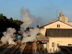 477.043Papouek („Papagei“) ist mit einem Fotosonderzug am Weg zum Ampflwanger Dampflokfest; 130928