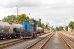 742 362 rangiert am 27.08.2021 in Rakovnik. Das Foto entstand sicher vom Bahnsteig. 