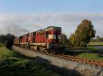 Die 742 397 und die 742 420 mit einem Kohlezug am 07.10.2013 unterwegs bei Milavče.