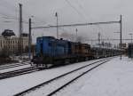 742 300-7 und 742 345-8 zu sehen am 30.12.14 in Plzeň hlavní nádraží bei der Ausfart.