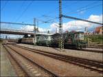 RM LINES a.s.Sokolov 2 x 742  mit Güterzug kommt nach Bahnhof Tábor am 5.