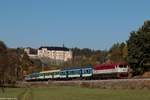 749 107-9 mit den Os 9207 von Čerčany - Kácov unterwegs in Český Šternberk, 14.10.2018