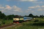 749.264 mit den Sp 1597 „Cyklo Brdy“ von Blatná - Praha hl.n. unterwegs bei Bezdědovice, 19.06.2021