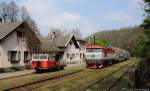 749 006 + 2 Dosto als Os 9063 von Praha hl.n. nach Čerčany am 27.04.2013 in Davle