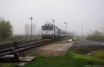 750 706 mit R1284 von Praha Masarykovo nadrazi nach Rakovnik am 02.05.2013 in Jenec