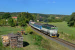 754 063 mit Os 7412 am 17.09.2015 bei Blizejov. 