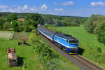 754 015 mit Os 7414 am 30.05.2017 bei Blizejov. 