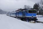 754 006-5 am 12.02.2019 vor dem Schnellzug nach Prag im Grenzbahnhof Bayerisch Eisenstein/Zelesna Ruda-Alzbetin