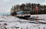 810 641-1 mit Os 27213 zu sehen am 18.12.17 bei Třebeň.