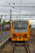 Der 814/914 035 der CD ist am trüben 04.10.2016 gerade als Os 27209 aus Luby u Chebu kommend in Cheb eingefahren und bildet einen schönen Farbklecks auch ohne Sonne.