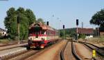 854 007-2 als R 1249 (Ceske Budejovice-Praha hl.n.) in Breznice 9.6.14