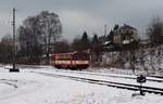 810 041-4 mit dem Os 17221 am 05.02.18 in Hranice v Čechách. 