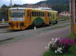 814 107-9/914 107-8 mit Os 15761 Trutnov Hlavn Ndra-Teplice nad Metuji auf Bahnhof Trutnov Hlavn Ndra am 1-8-2011.