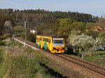 Der 814 307 als R nach České Budějovice am 30.04.2016 unterwegs bei Čížová.