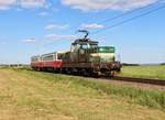 113 003 mit dem Os 28419 zu sehen am 04.07.20 bei Libějice.