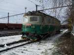Diese Baureihe 123 wartet in Chomutov auf ihren nchsten Einsatz, Aufnahmedatum leider nicht bekannt.