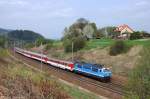 151 007 mit EX 221  Detvan  von Praha hl.n. nach Zvolen osobná stanica am 30.04.2013 bei Česká Třebová