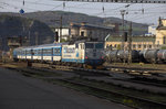 162 011-1 macht Reklame für das Eiesenbahnmuseum in Luzna, aufgenommen in Usti.   30.04.2016  17:55 Uhr.