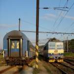 Die 362 118-2 kommt mit Schnelzug 616 Krusnohor aus Prag ins Bahnhof Usti nad Labem zapad.