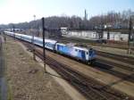 362 085-3 mit einem Schnellzug bei der Einfaht in Cheb, am 17.03.12.Foto machte ich von der Fugngerbrcke!!