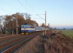 362 125-7 hier mit einem R in Tršnice am 03.11.15.