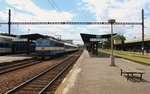 362 130-7 mit Ex 353 (Albert Einstein) am 30.07.16 in Beroun. Wer weis wielang der Bahnhof noch so aussieht!