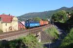 363 074-6 zu sehen am 02.06.19 mit einem Containerzug in Brná nad Labem.