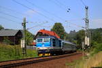 371 004-3 zieht ihren EuroCity durchs Elbtal in Richtung Tschechien.
